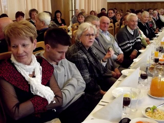 Przy stole Fot. Anna Szopińska