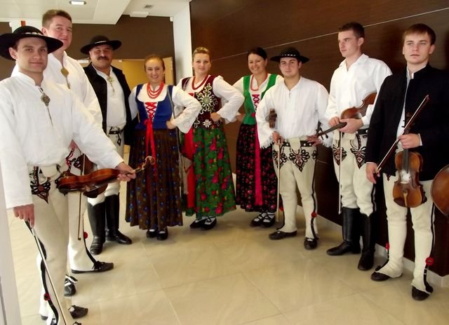 Z Młodym Podhalem przy tegorocznej inauguracji w PPWSZ Fot. Anna Szopińska