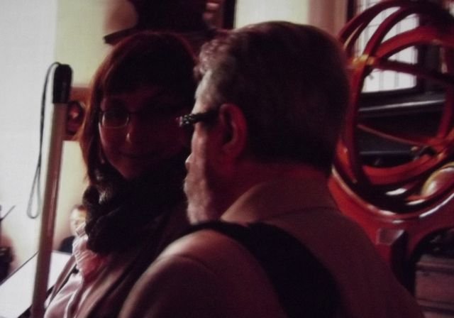 Z białą laską w muzeum (z filmowego kadru) 