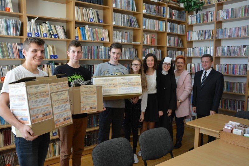Przekazanie 2017 Biblioteka w Podwilku