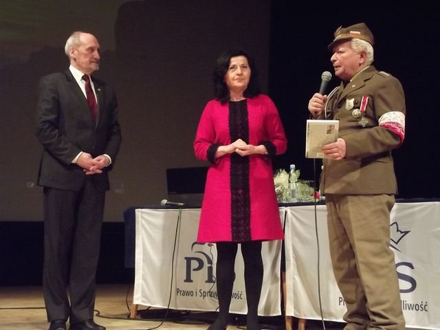 Z posłanką Anną Paluch i Jerzym Widejko Fot. Anna Szopińska