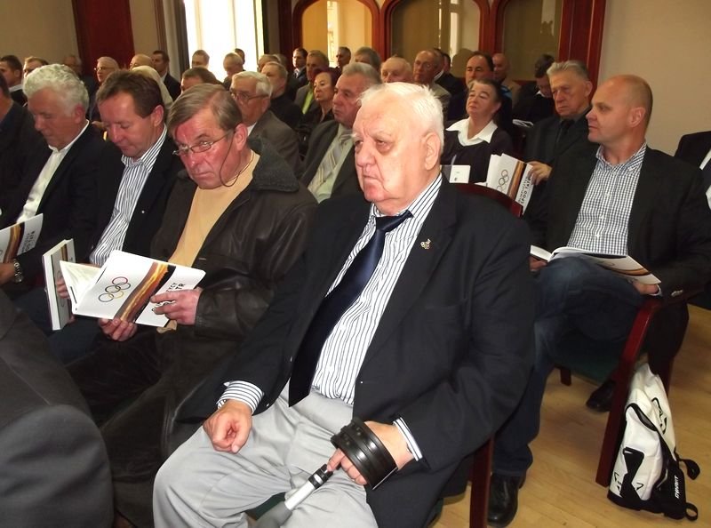 Na pierwszym planie - wielce zasłużony dla Klubu Tadeusz Japoł