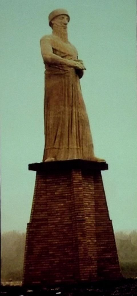 Pomnik Hammurabiego (ze slajdów)