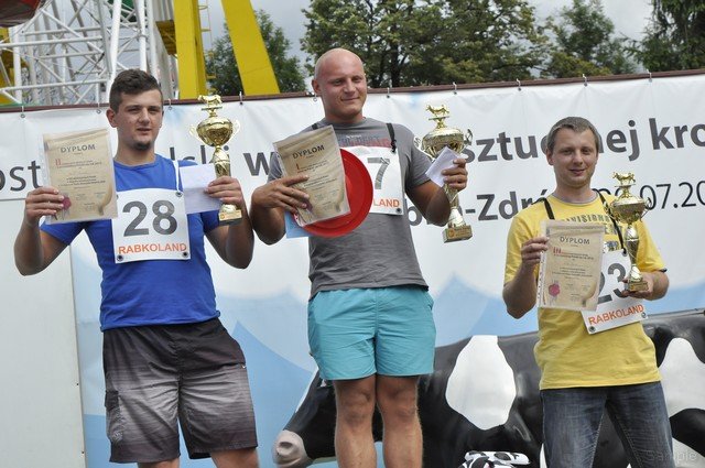 Mistrzostwa w dojeniu sztucznej krowy 3