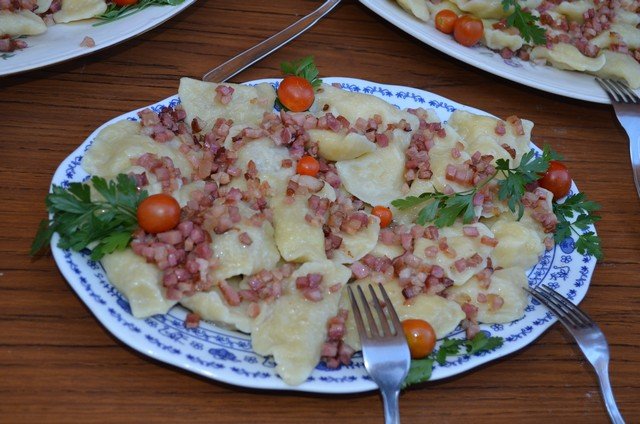 Pierogi ulepione przez KGW Raba Wyżna fot. Anna Giżycka
