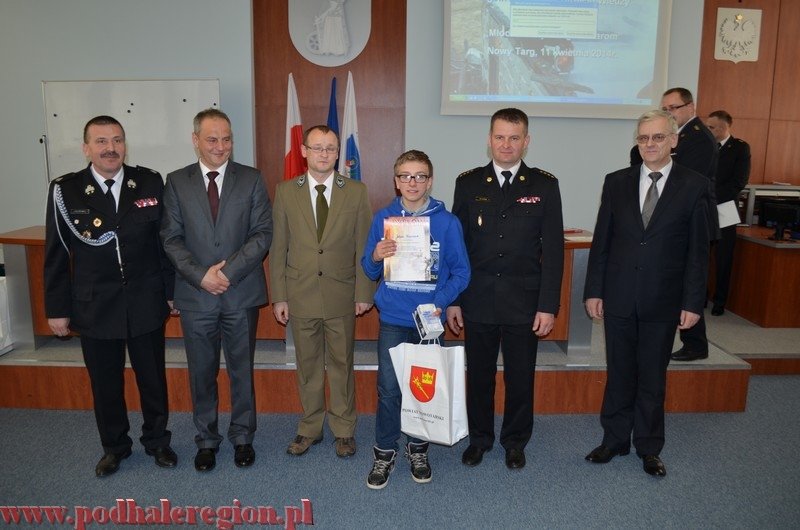 Mlodzież zapobiega pożarom 071