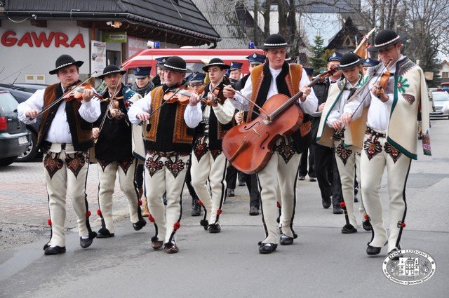 obchody narodowego swieta niepodleglosci 12