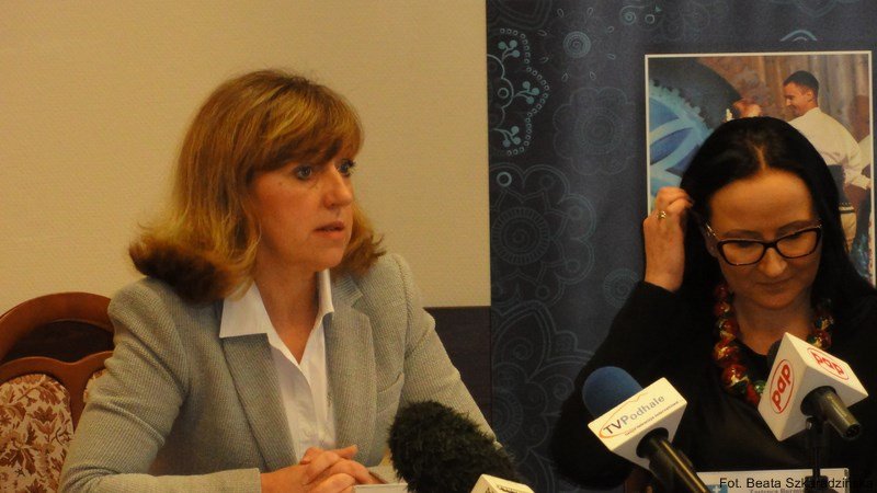 beata majcher i burmistrz Agnieszka Nowak Gasienica