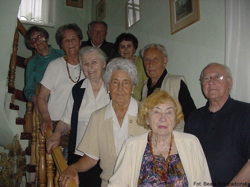 Od dołu od lewej: Irena Jaskier, Henryk Buszko, Stefania Kotlarczyk, Mieczysław Nenko, Władysława Fudalewicz – Niemczyk, Teresa Nawrocka, Eleonora Osińska, Adam Leśniak i Alicja Pustówka 