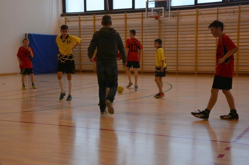 Halowa_Pilka_Nozna_SP_007_Kopiowanie