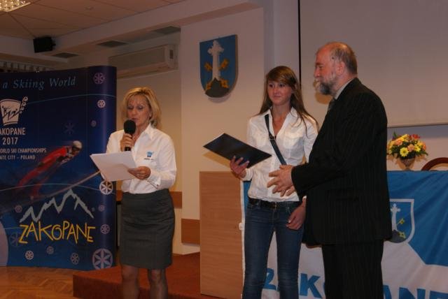 DSC00819 640x428