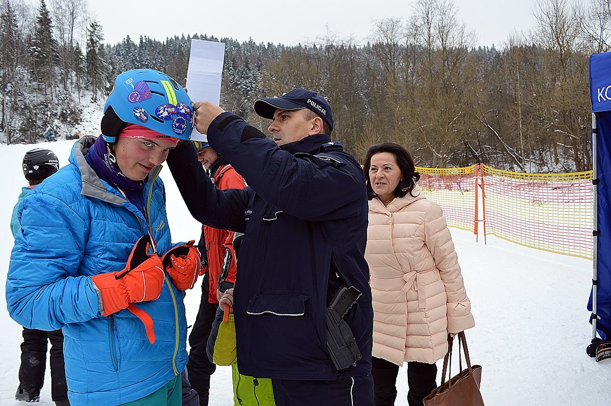 20180218policja narty01