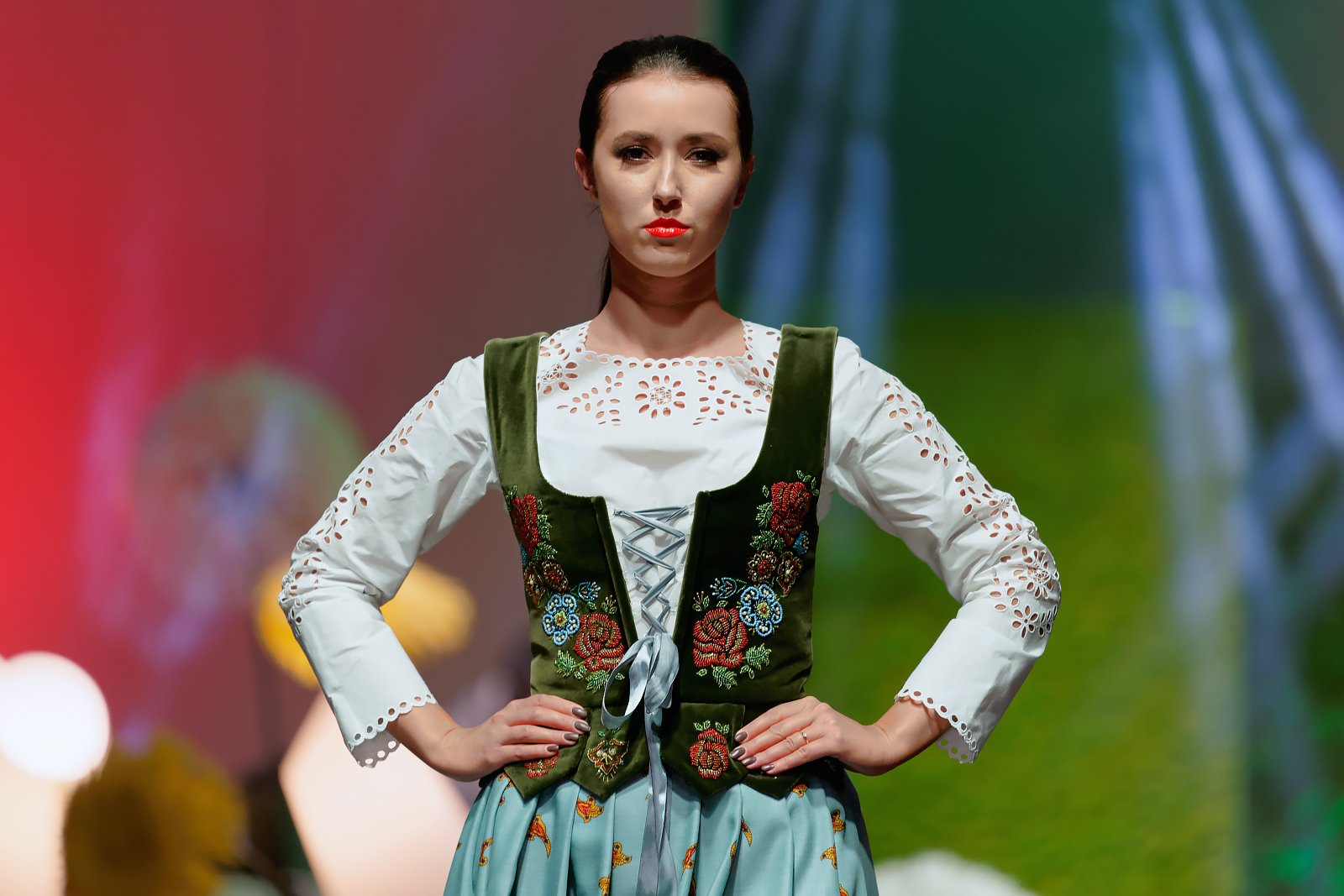 _YIP3842_72